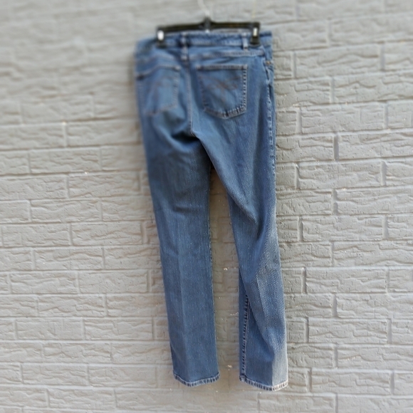 Women's Chaps Blue Jeans Size 6 Denim - Picture 2 of 3